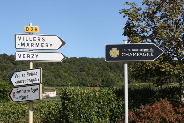 Wegweiser der Route touristique du Champagne