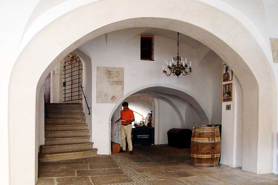 Eingangshalle eines Görlitzer Hallenhauses mit Gewölbe